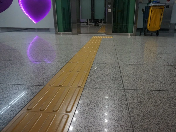 Hệ thống tàu điện ngầm "hiện đại như phim" của Seoul - Ảnh 19.