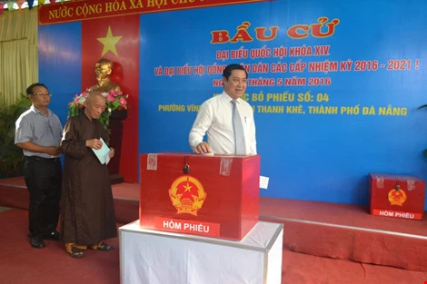 Chùm ảnh: Lãnh đạo Đảng, Nhà nước đi bầu cử ảnh 17 Chùm ảnh: Lãnh đạo Đảng, Nhà nước đi bầu cử ảnh 17