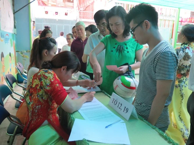 Còn sức là còn đi bỏ phiếu ảnh 2 Còn sức là còn đi bỏ phiếu ảnh 2