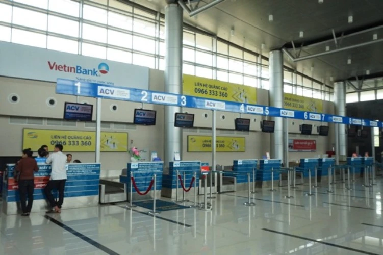 Sân bay Buôn Ma Thuột tê liệt vì hỏng đường băng ảnh 2 Sân bay Buôn Ma Thuột tê liệt vì hỏng đường băng ảnh 2
