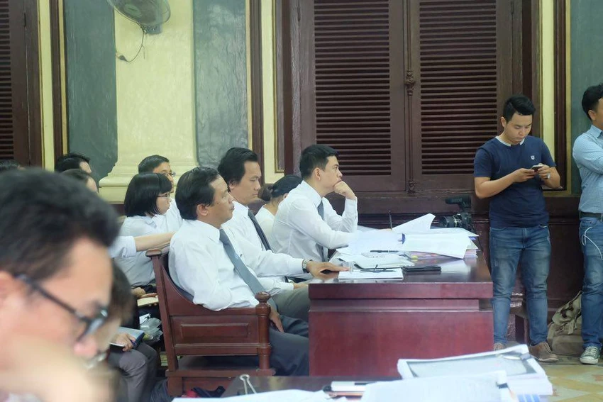 Cao Toàn Mỹ tố Phương Nga có 'thế lực mạnh' ảnh 8 Cao Toàn Mỹ tố Phương Nga có 'thế lực mạnh' ảnh 8
