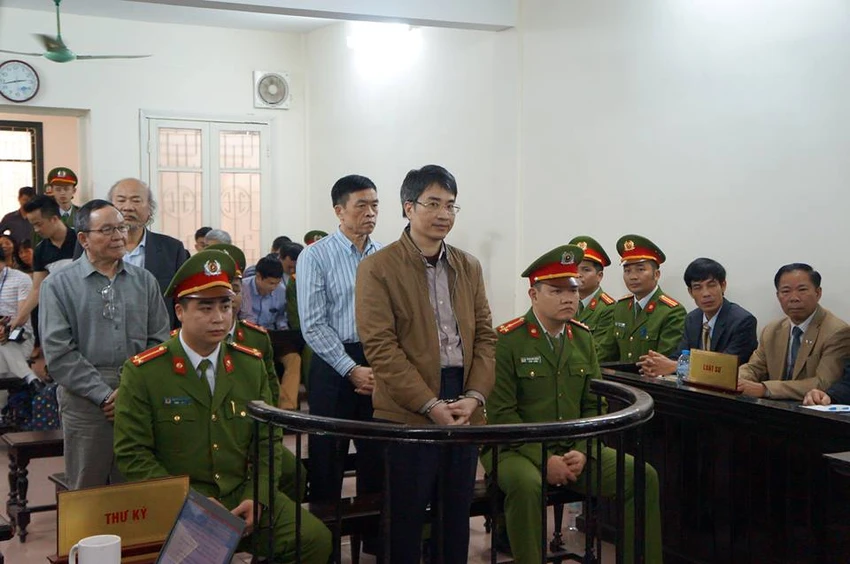 Cấm chụp ảnh, ghi âm trong phiên xử Giang Kim Đạt ảnh 1