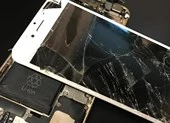 Lãnh 2 năm tù vì chém vỡ… chiếc điện thoại iPhone