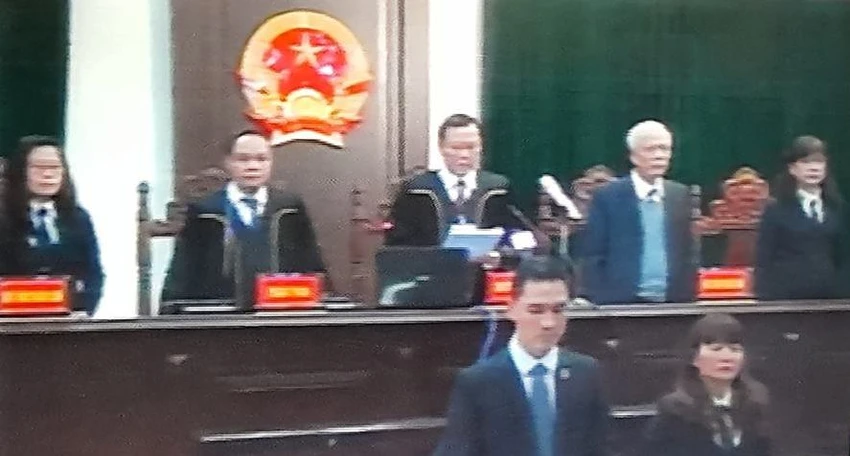 Tòa đang tuyên án ông Đinh La Thăng và các đồng phạm