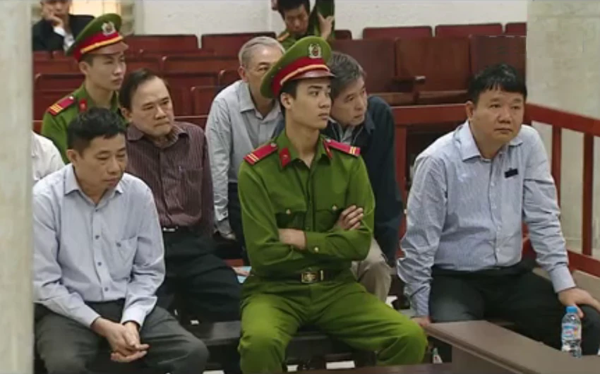 'Tiền không thể bốc hơi từ 5 tỉ xuống còn 2 tỉ’ ảnh 1 'Tiền không thể bốc hơi từ 5 tỉ xuống còn 2 tỉ’ ảnh 1