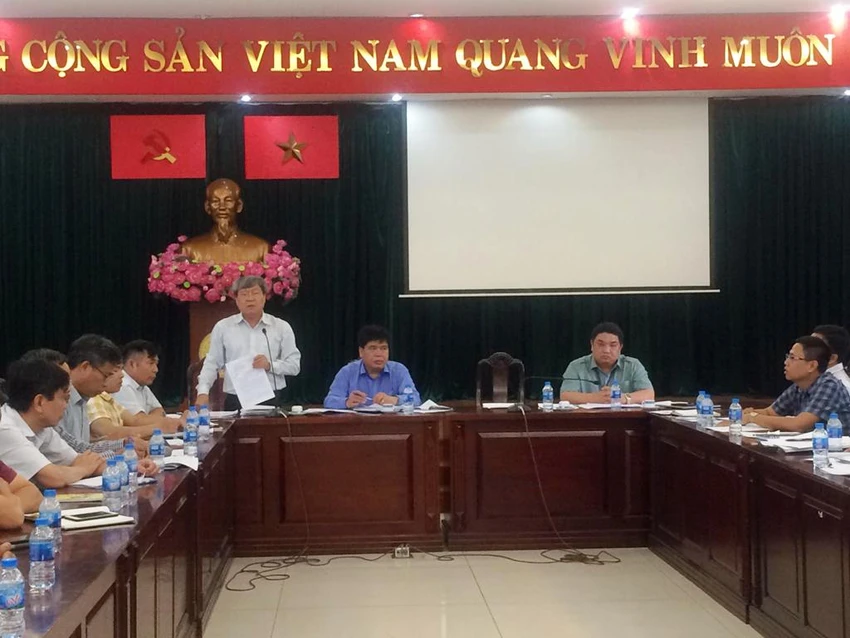 Xử lý gấp hệ thống thoát nước làm ngập úng đường sắt ảnh 1 Xử lý gấp hệ thống thoát nước làm ngập úng đường sắt ảnh 1