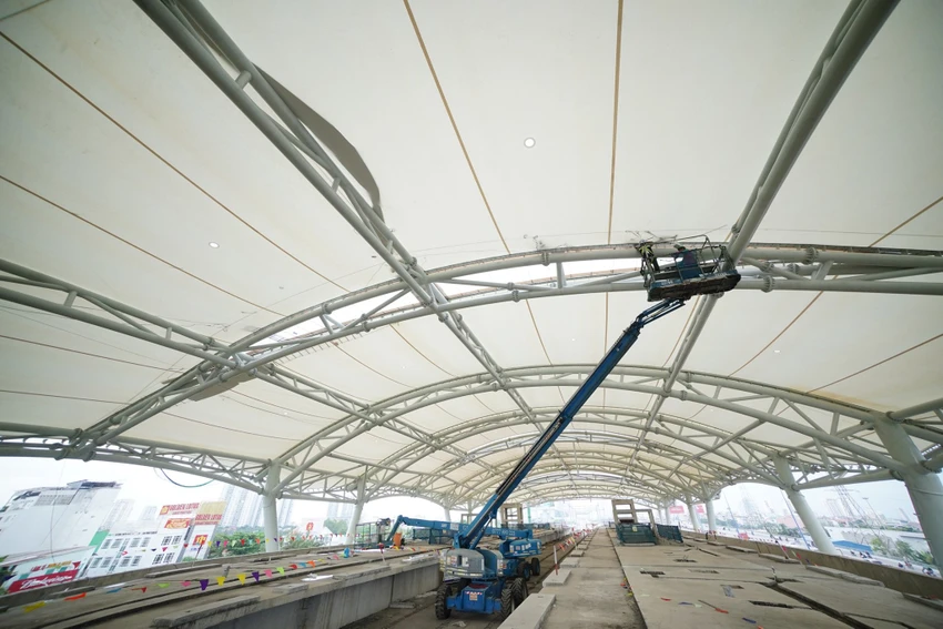 11/11 mái nhà ga trên tuyến metro số 1 đã hoàn thành ảnh 1 GA-TREN-CAO-HOAN-THANH
