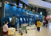 Sân bay vắng khách ngày đầu năm