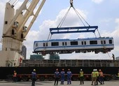 Hôm nay, di chuyển 2 đoàn tàu metro 1 về depot Long Bình