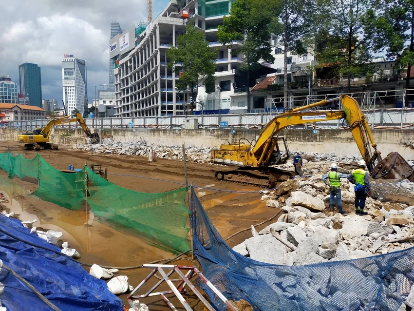 Phấn đấu hoàn trả mặt bằng ga metro Bến Thành trước ngày 31-12 ảnh 1 Phấn đấu hoàn trả mặt bằng ga metro Bến Thành trước ngày 31-12 ảnh 1