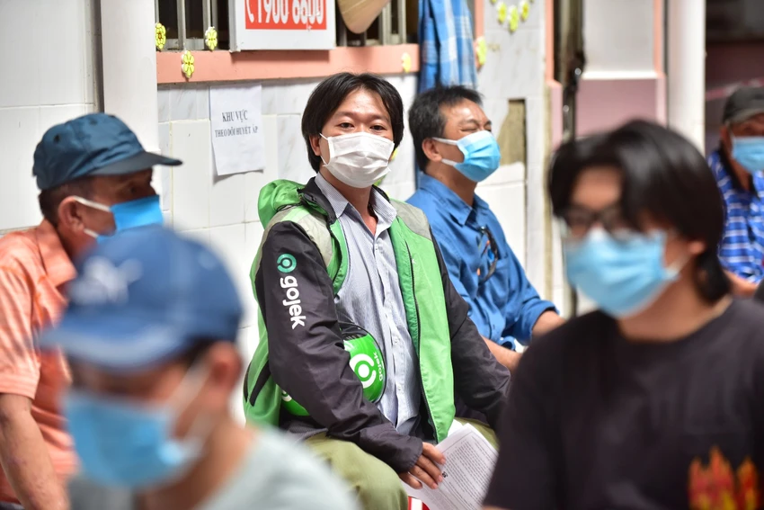 Hôm nay, TP.HCM đồng loạt tiêm vaccine cho shipper ảnh 1 Hôm nay, TP.HCM đồng loạt tiêm vaccine cho shipper ảnh 1