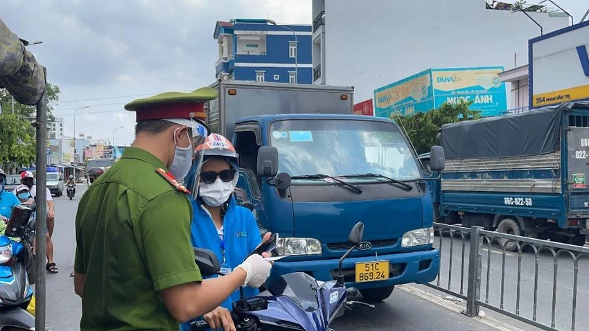 Thông báo mới của Sở GTVT TP.HCM khi tiếp tục thực hiện Chỉ thị 16 ảnh 1