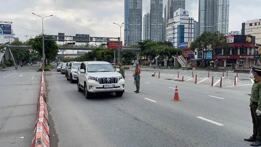 TP.HCM ngăn việc lợi dụng chở hàng vào khu dân cư để kinh doanh trục lợi ảnh 1