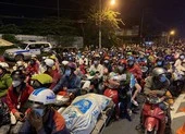 Long An đang đón người dân bị kẹt ở chốt kiểm soát giáp ranh TP.HCM về quê