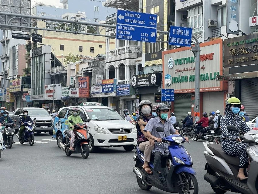 Xe cá nhân lưu thông giữa TP.HCM và 4 tỉnh liền kề cần chú ý ảnh 1