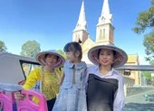 Lượn quanh TP.HCM bằng buýt hai tầng mui trần