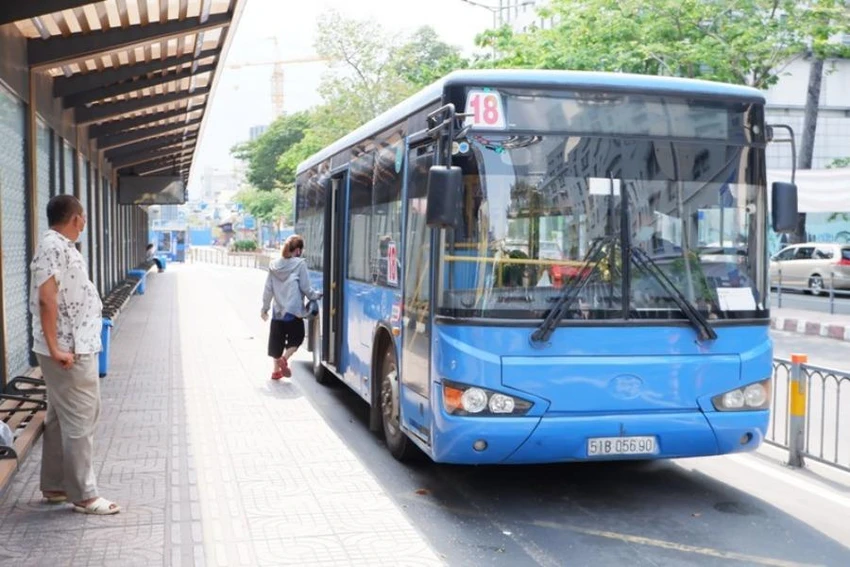 Các đơn vị vận tải sắp nhận được tiền trợ giá xe buýt. Ảnh: ĐT.