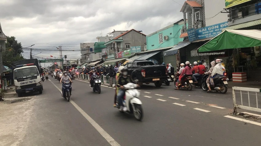 Giao thông khu vực phà Cát Lái ổn định, không bị ùn ứ. Giao thông khu vực phà Cát Lái ổn định, không bị ùn ứ.