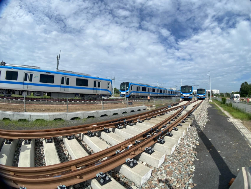 Hàng loạt nhiệm vụ quan trọng của tuyến metro số 1 như chạy thử sẽ được thực hiện trong thời gian tới. Hàng loạt nhiệm vụ quan trọng của tuyến metro số 1 như chạy thử sẽ được thực hiện trong thời gian tới.