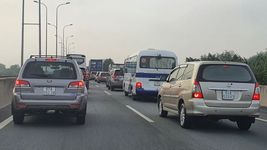 Kẹt xe ở cao tốc TP.HCM - Long Thành - Dầu Giây. Ảnh: CTV.