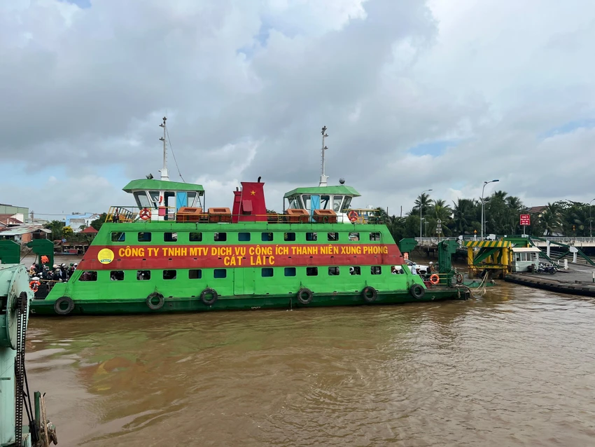 Sở GTVT TP yêu cầu các đơn vị khẩn trương thực hiện các phương án, biện pháp để ứng phó với bão Noru. Ảnh: ĐT.