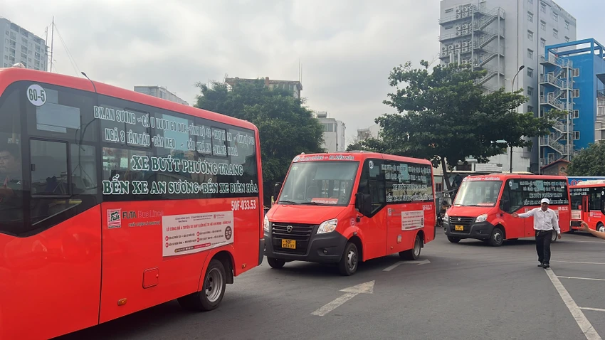 Trung bình sẽ có từ 90 đến 108 chuyến/ngày kết nối TP.HCM - Đồng Nai. Ảnh: ĐÀO TRANG.