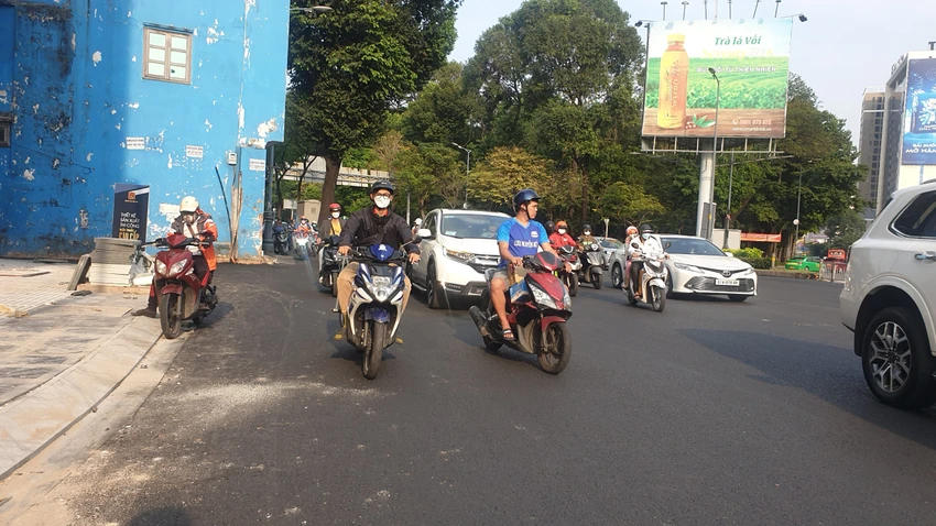 Khu vực Tân Sơn Nhất đi lại thông thoáng, không còn tình trạng ùn ứ như những năm trước.