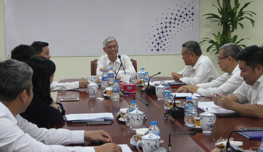 Phó Chủ tịch UBND TP.HCM Võ Văn Hoan làm việc với Tổng công ty Điện lực TP.HCM vào đầu năm mới Quý Mão 2023. Ảnh: EVNHCMC. Phó Chủ tịch UBND TP.HCM Võ Văn Hoan làm việc với Tổng công ty Điện lực TP.HCM vào đầu năm mới Quý Mão 2023. Ảnh: EVNHCMC.