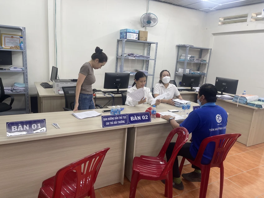 Dự kiến ngày 8-5, UBND TP Thủ Đức bắt đầu chi trả tiền bồi thường dự án vành đai 3 cho 111 tổ chức, cá nhân. Dự kiến ngày 8-5, UBND TP Thủ Đức bắt đầu chi trả tiền bồi thường dự án vành đai 3 cho 111 tổ chức, cá nhân.
