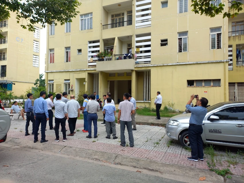 Khu tái định cư Vĩnh Lộc B đang được sửa chữa để đón bà con tới định cư. Ảnh: CTV Khu tái định cư Vĩnh Lộc B đang được sửa chữa để đón bà con tới định cư. Ảnh: CTV