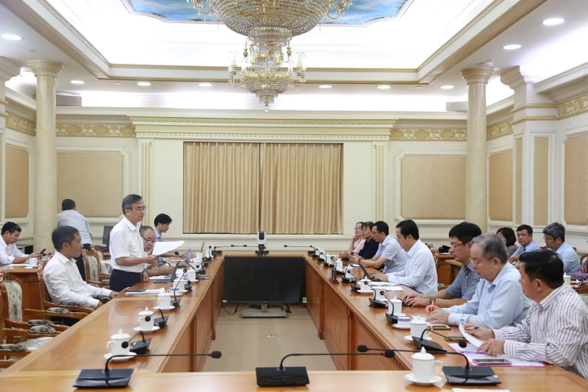 EVN và UBND TP làm việc về tình hình cung cấp điện trong giai đoạn hiện nay. Ảnh: CTV EVN và UBND TP làm việc về tình hình cung cấp điện trong giai đoạn hiện nay. Ảnh: CTV