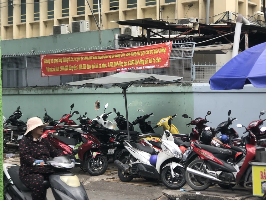Sở GTVT TP đề nghị Sở Y tế chỉ đạo các bệnh viện trên địa bàn khi xây dựng, cải tạo bệnh viện cần thiết phải tính toán phần diện tích đỗ xe bên trong khuôn viên.
