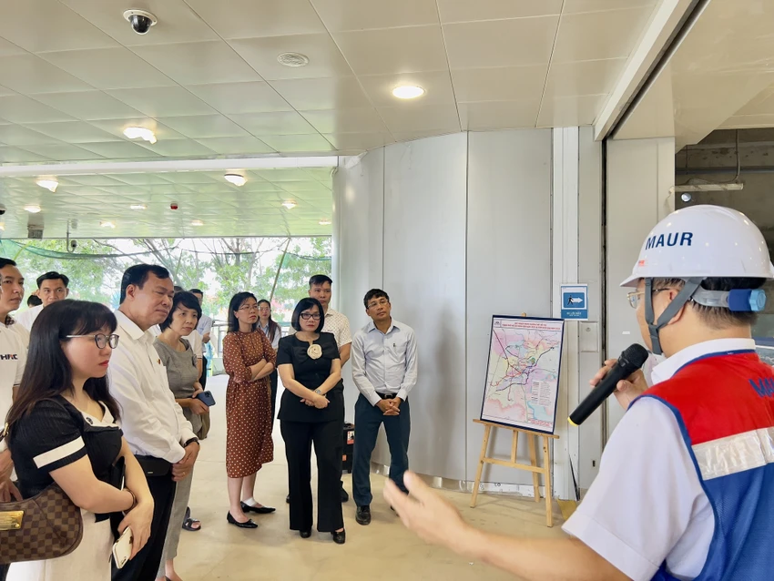 Ban Quản lý đường sắt đô thị giới thiệu về tuyến metro số 1. Ảnh: MAUR Ban Quản lý đường sắt đô thị giới thiệu về tuyến metro số 1. Ảnh: MAUR