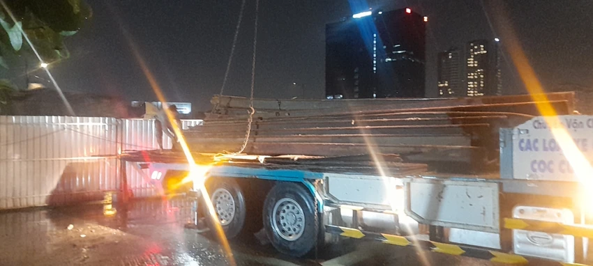 Ban Giao thông cho biết dự án xây dựng hầm chui Nguyễn Văn Linh - Nguyễn Hữu Thọ có vai trò vô cùng quan trọng, giải quyết tình trạng ùn ứ khu vực phía Nam TP. Theo đó, Ban Giao thông đang nỗ lực đẩy nhanh tiến độ dự án theo đúng tiến độ đề ra để phục vụ người dân. Ảnh: CTV Ban Giao thông cho biết dự án xây dựng hầm chui Nguyễn Văn Linh - Nguyễn Hữu Thọ có vai trò vô cùng quan trọng, giải quyết tình trạng ùn ứ khu vực phía Nam TP. Theo đó, Ban Giao thông đang nỗ lực đẩy nhanh tiến độ dự án theo đúng tiến độ đề ra để phục vụ người dân. Ảnh: CTV