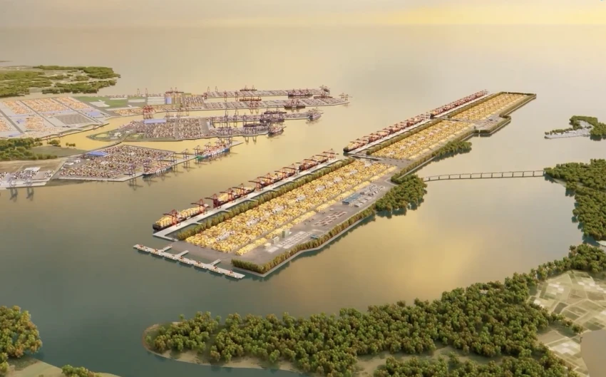 Cảng trung chuyển quốc tế Cần Giờ nằm ở cửa sông Cái Mép - Thị Vải, trong Vịnh Gành Rái, gần các tuyến hàng hải quốc tế đi qua Biển Đông, giữa các khu vực có tiềm năng tăng trưởng lớn của Châu Á.