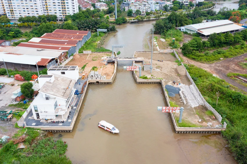 cống ngăn triều 10.000 tỉ đồng