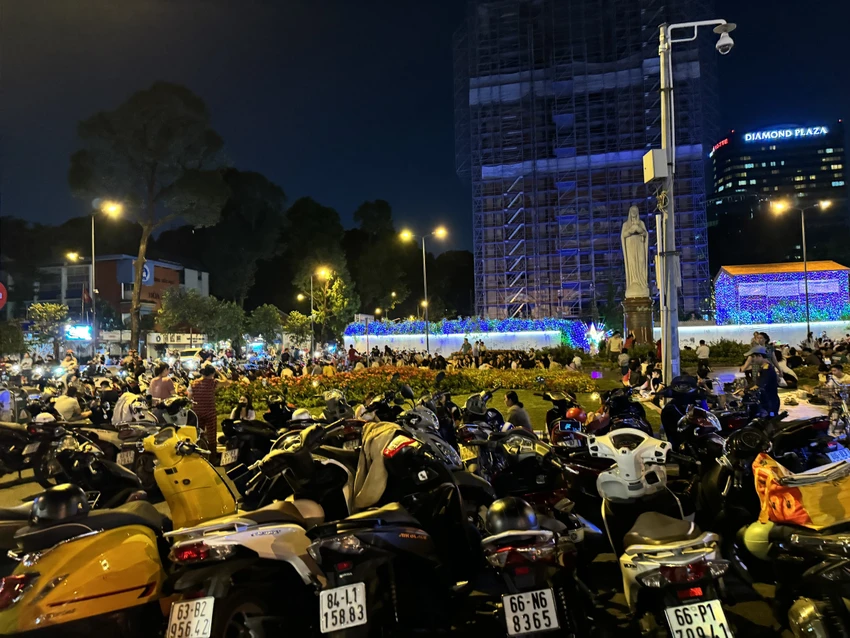 thiếu bãi giữ xe