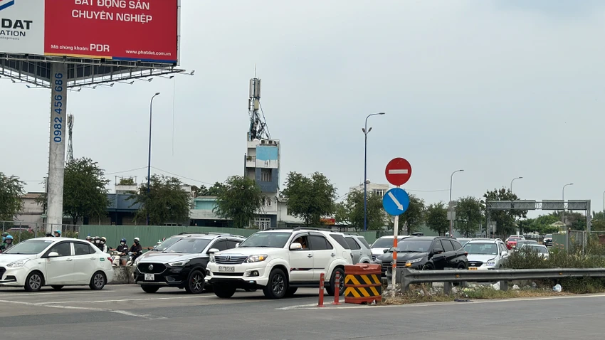 nghỉ tết
