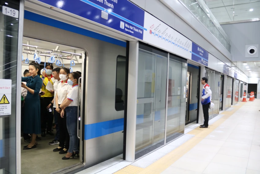 chay-thu-metro1.jpg