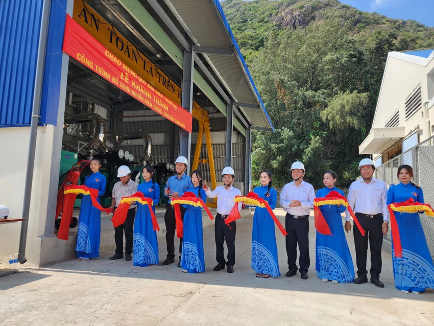 EVNSPC cắt băng khánh thành công trình “Bổ sung nguồn điện diesel Côn Đảo năm 2023”