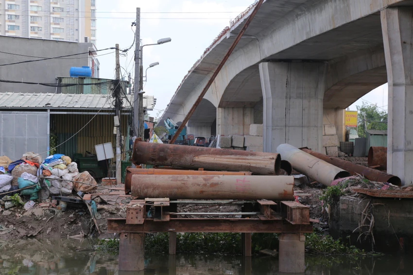 Cầu Nam Lý