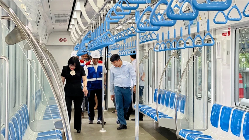 Phó Chủ tịch UBND TP.HCM chốt thời gian vận hành metro số 1 vào tháng 12-2024