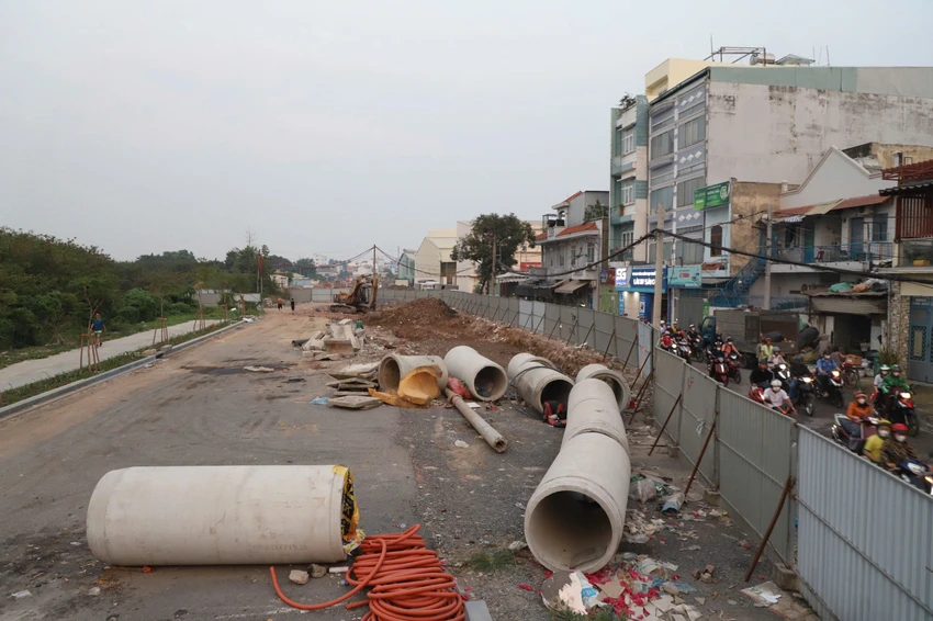 duong-hoang-hoa-tham-5.jpg