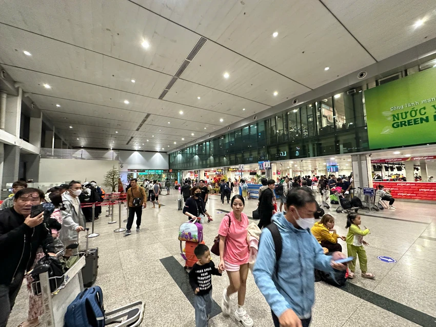 5-tan-son-nhat-101.jpg