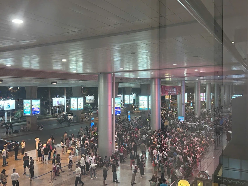 8-tan-son-nhat-101.jpg