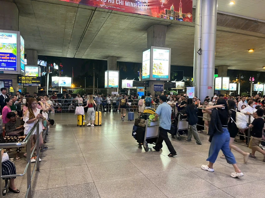 9tan-son-nhat-101.jpg