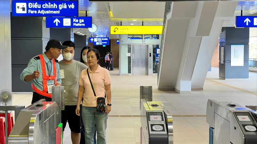 Sau thời gian vận hành, TP.HCM chốt ngày khánh thành tuyến metro số 1. Ảnh: ĐÀO TRANG