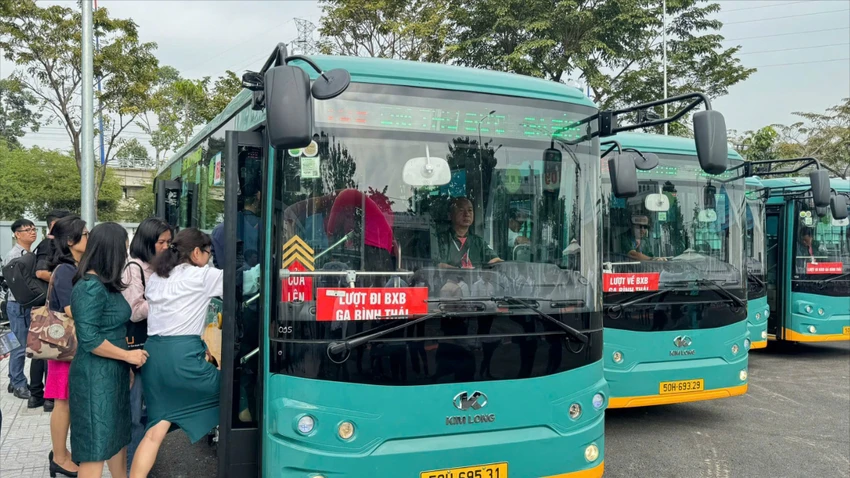 Đến năm 2023, 100% xe buýt ở TP.HCM sẽ là xe buýt điện.