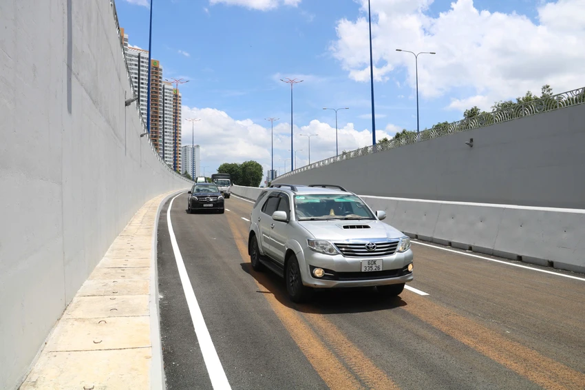 Cần hoàn thiện nút giao An Phú đồng bộ với sân bay Long Thành vào cuối năm 2025