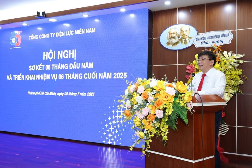sếp Trang.JPG